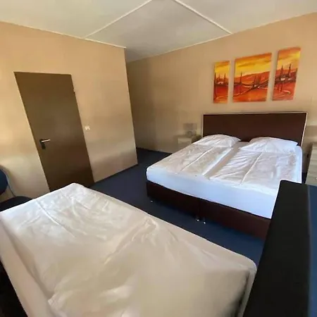 Отель Hotel-gasthof 