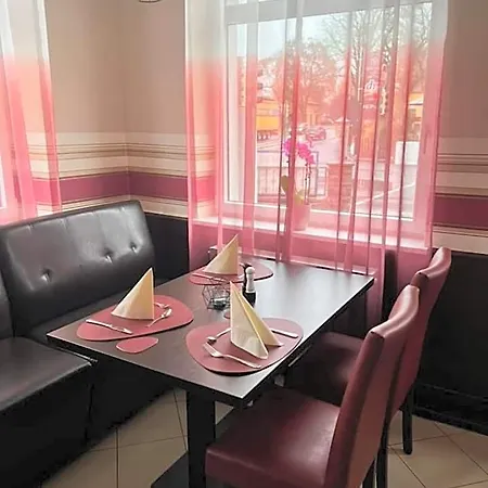 Отель Hotel-gasthof 
